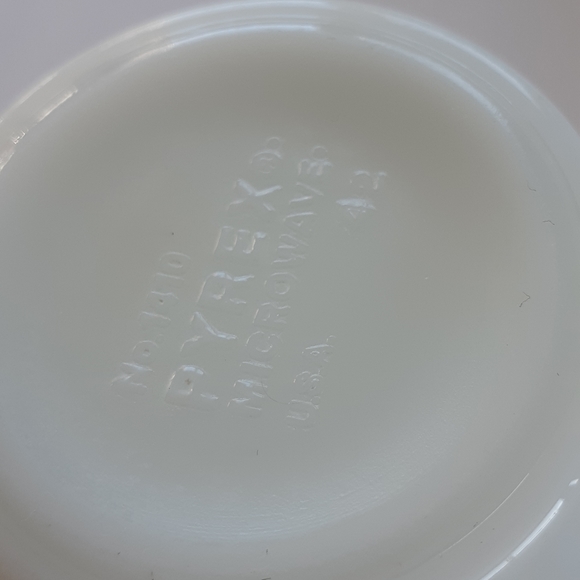 6 pyrex  white and blue mugs - Picture 4 of 4